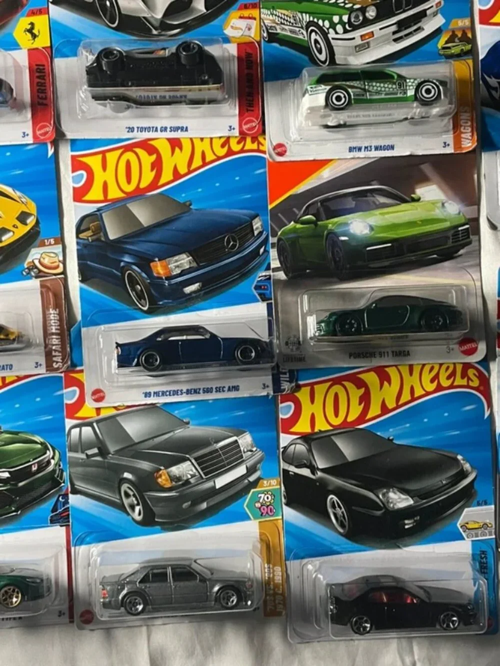 26 hot wheels cars / ready to use